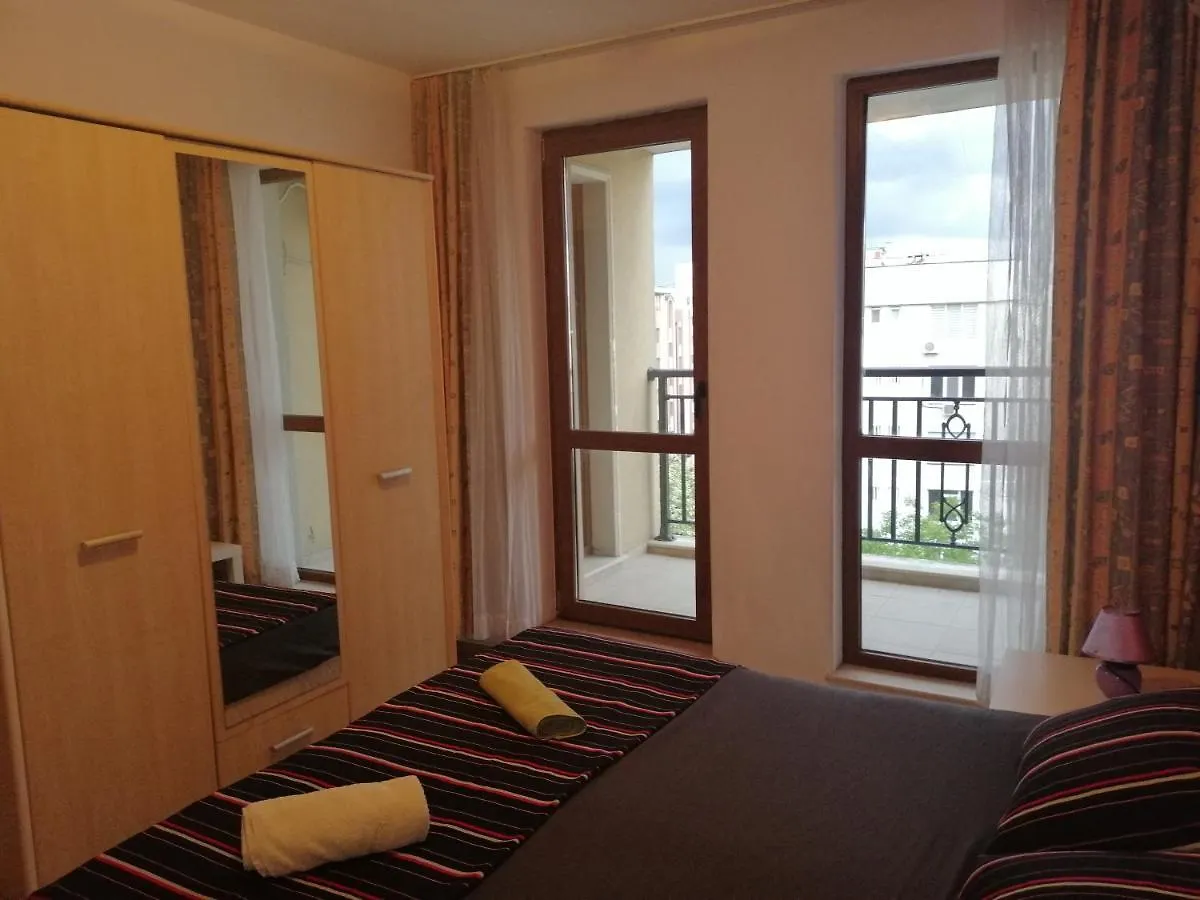 Four Seasons + Apartment Varna Bulgaria