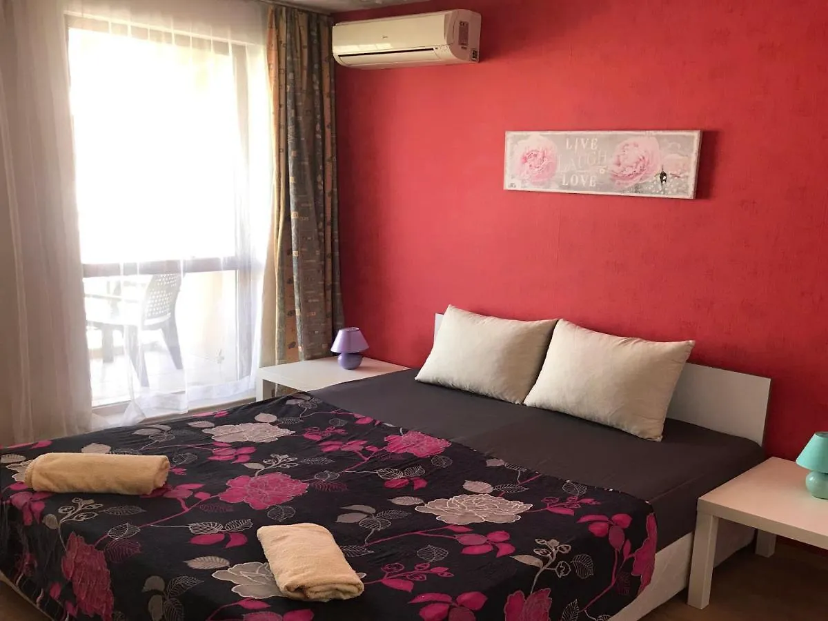 Four Seasons + Apartment Varna Bulgaria