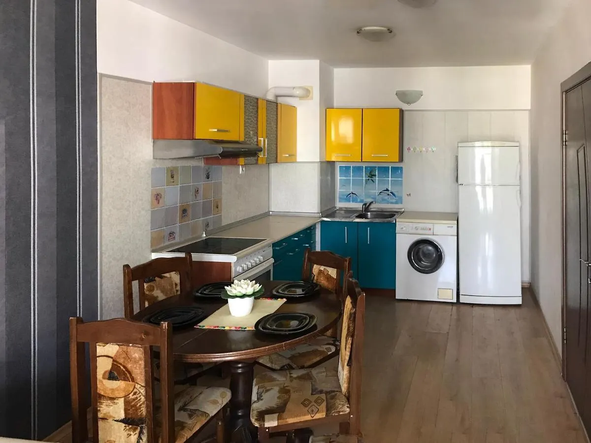 Four Seasons + Apartment Varna