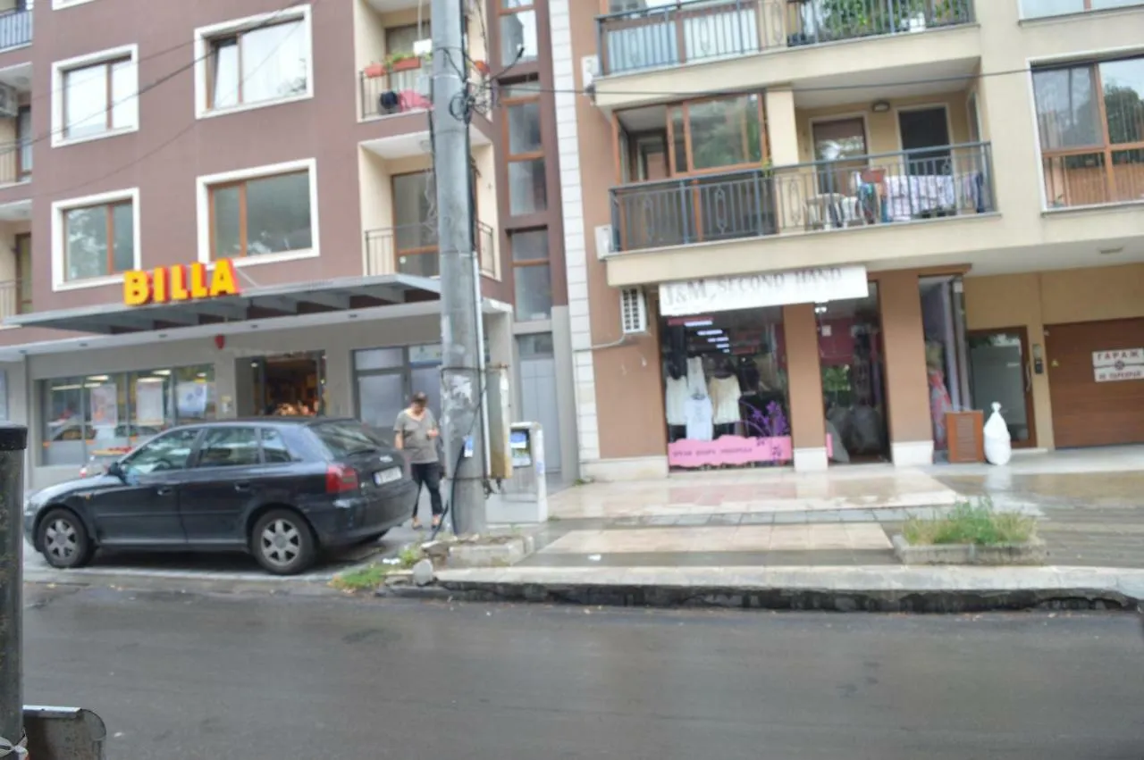 Four Seasons + Apartment Varna